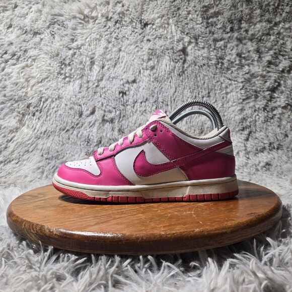 Nike Dunk Low GS Youth Size 5Y Retro Cute Pink/White Laser Fuschia FB9109-102 - Picture 1 of 8